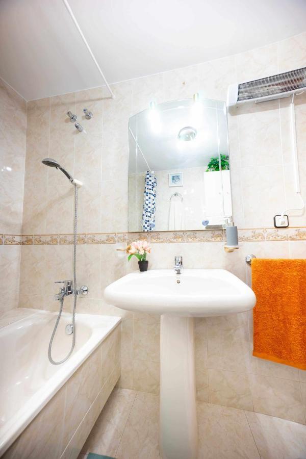 Ferienwohnung Mesones - Parking Opcional - Climatizado Jaén Exterior foto